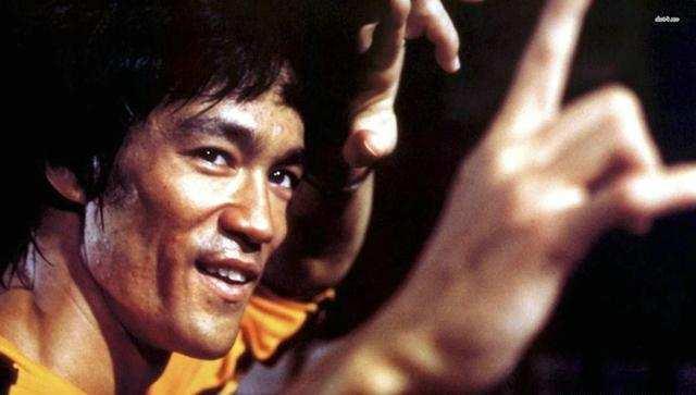 她在大学和李小龙相恋 晚年生活凄凉