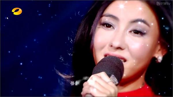 张柏芝三八节收一堆负评大反击一句话回应谢霆锋王菲关系