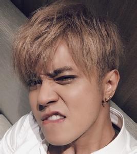 台湾腔表情包走红 台湾腔表情包走红