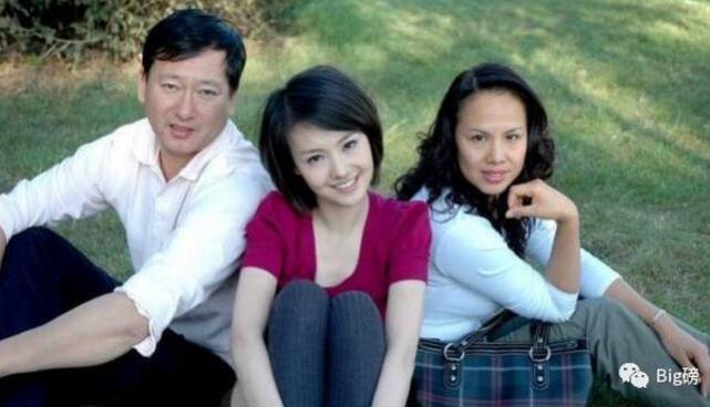 郑爽母亲:女儿对农村亲戚特别好 我叫她小妈妈