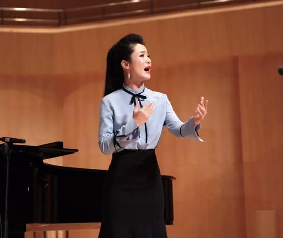 张晓娇压轴献唱足迹金铁霖学术讲座