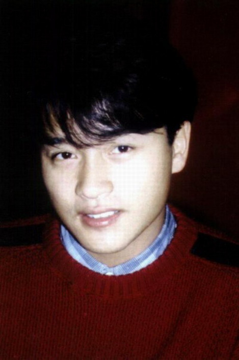 缅怀张国荣风继续吹你却独一无二