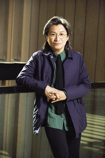 监制陈可辛爱情片就是挺傻的