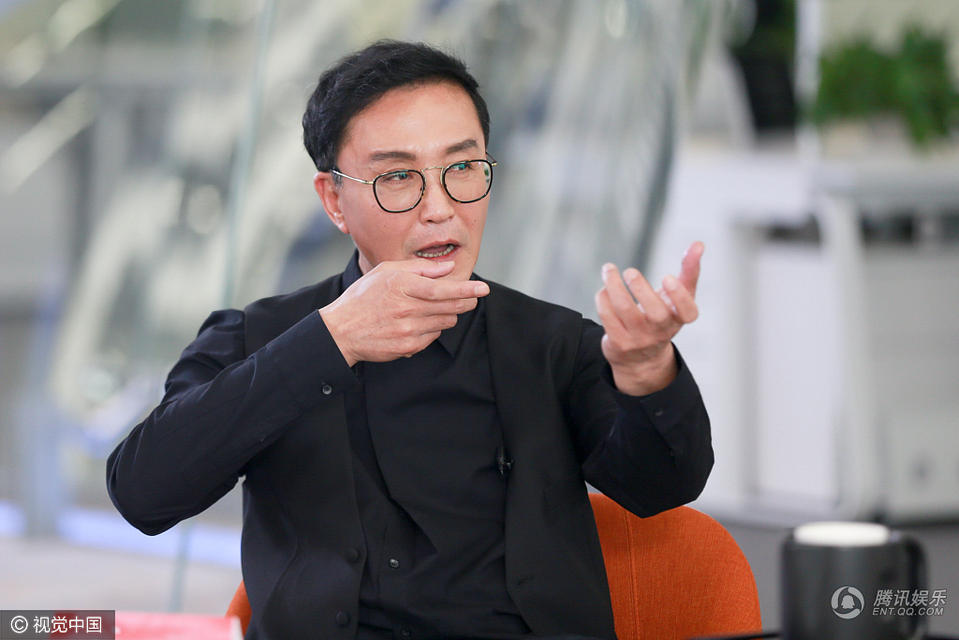 新表情包已上线达康书记吴刚受访频卖萌