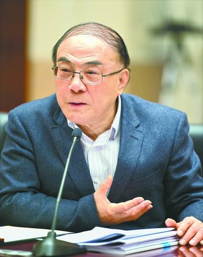 院士解读为何汽车雨刮器专利最多__中国青年网