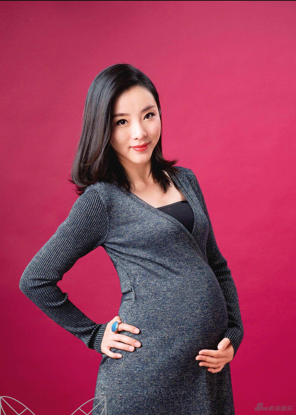 李思思二胎孕期大肚照