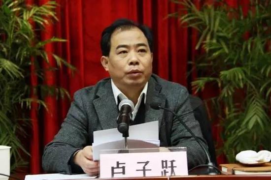 义乌市市长,兰溪市委书记,临海市委书记,台州市委常委,丽水市市长