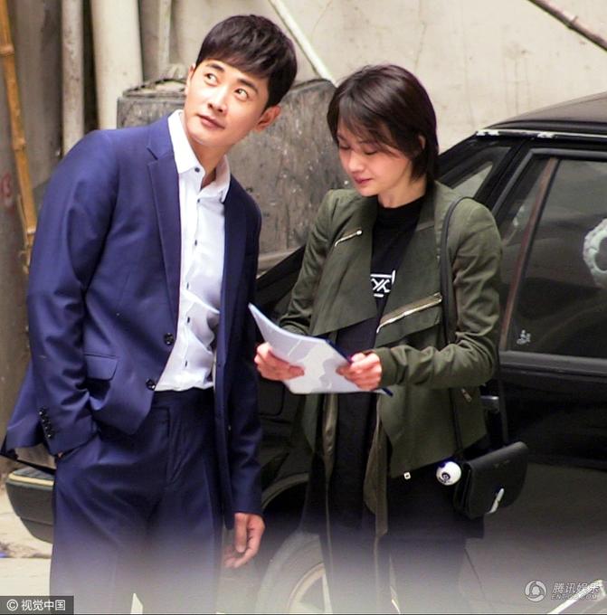 郑爽拍新戏脸变圆润获罗晋贴身开车门cp感满满