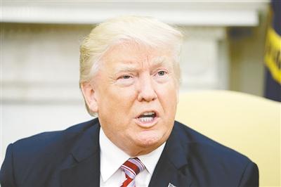 这是5月10日美国总统特朗普在华盛顿白宫对记者讲话的资料照片.