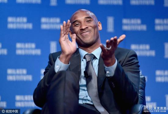 科比:不介意去白宫见川普 曾向奥巴马学很多