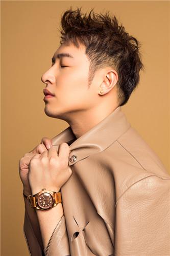 潘玮柏时尚大片曝光温暖迷幻少年感十足