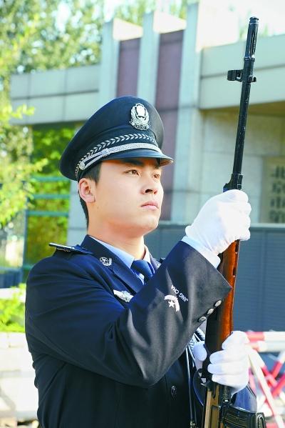 李艳枫我当法警这七年