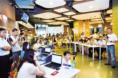 猎聘举办招聘史上首场人机大战