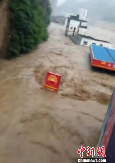 云南盐津遭洪灾6人失联 搜救仍在进行