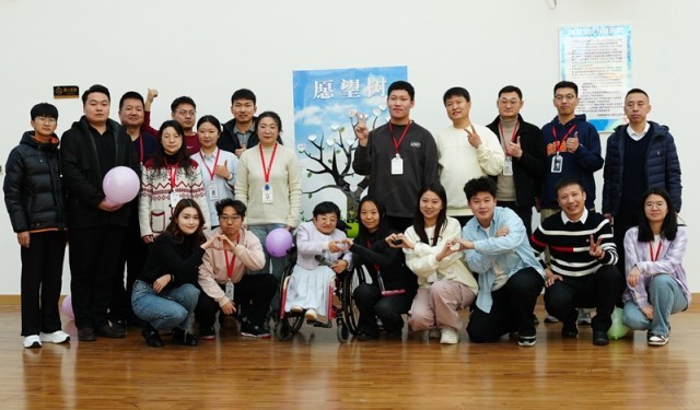 �´��߻���������������ˣ�������Ů����κ������������