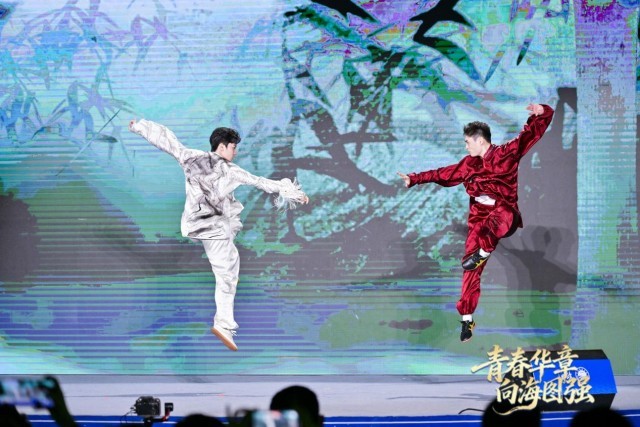 全运健儿刘德文、纪豪(左)带来“青春有我”的澎湃活力。主办方供图