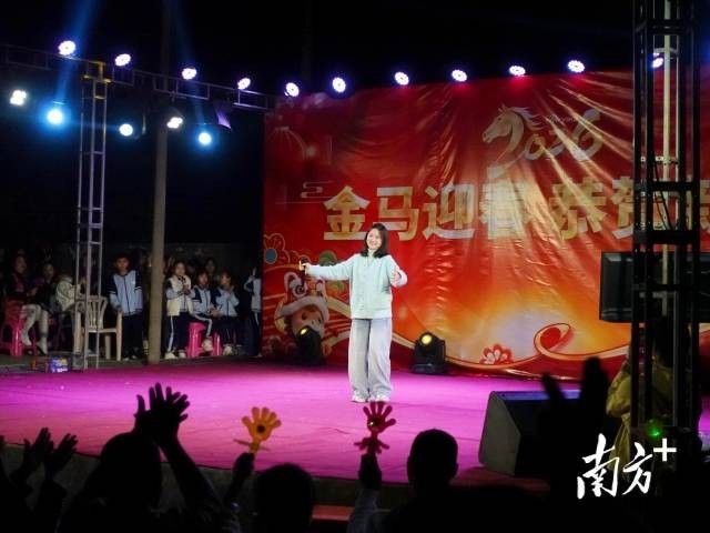 ʱ������ζ����00�󡱴�ѧ������Ӱ��조������