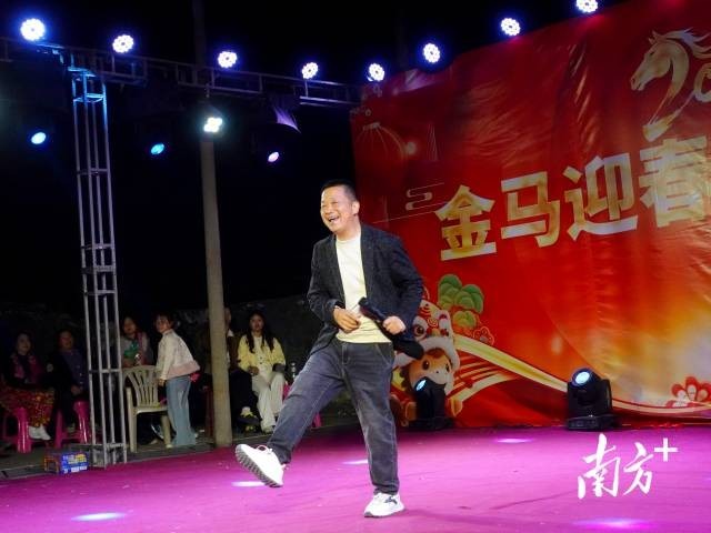 ʱ������ζ����00�󡱴�ѧ������Ӱ��조������