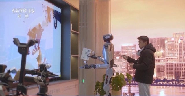 ���ڼ��С����¡� AI��Ʒ�����š����������