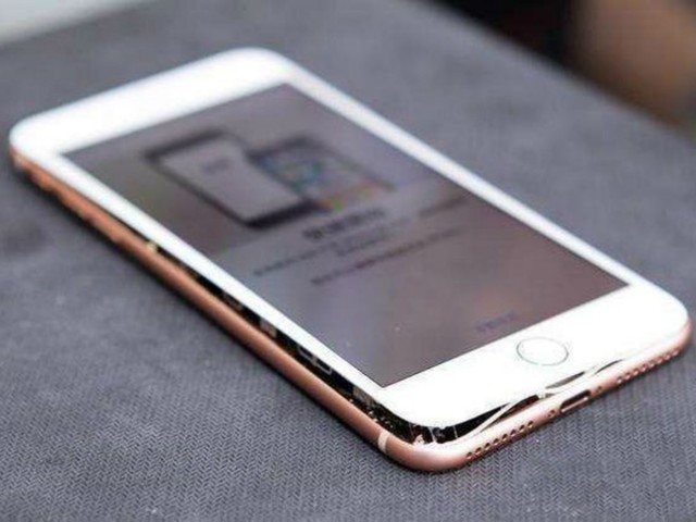 苹果对iPhone 8电池鼓起回应:已开始进行调查