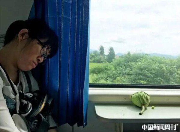 当余秀华变余老师作协没工资开会就互相吹捧