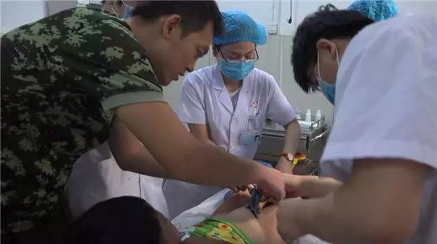 5���к����屻��ס �޺�:��Ҫ�ü��� ���豣����