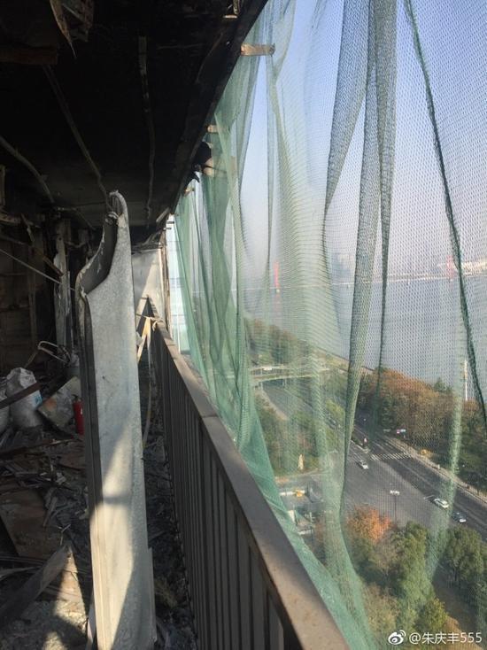 杭州保姆放火案后起火房屋内景首次曝光家属控诉绿城冷漠