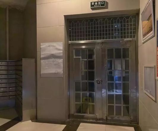 贵州一小区电梯失灵女子抱娃直坠28层楼厂商正常现象