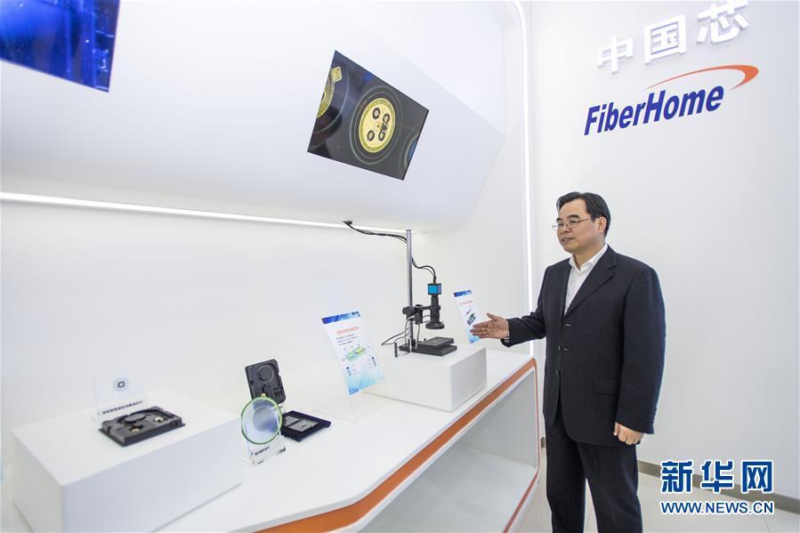 (新华全媒头条·图文互动)(6)情系人民 心牵创新——习近平总书记考察湖北回访记