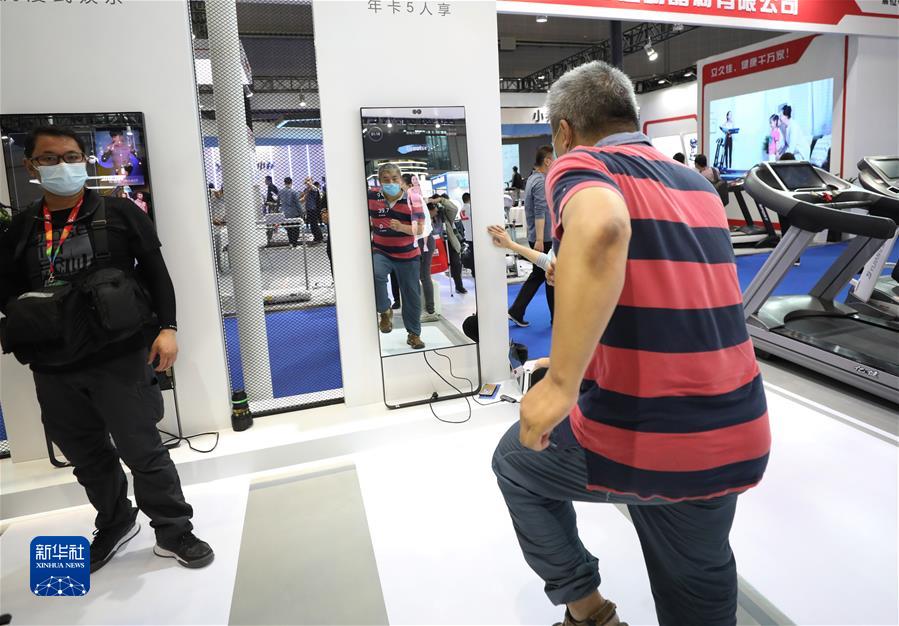 ���»�ȫýͷ����ͼ�Ļ�������13����д����ǿ�����ηܽ���ƪ�¡�����ϰ��ƽͬ־Ϊ���ĵĵ��������������ҵ��չ��ʵ