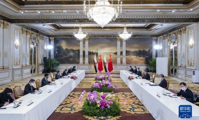 ����ʱ��11��18�����磬������ϯϰ��ƽ��̩�����Ȼ�������յ���ɣ�ɶ��� �»������ �Խ�� ��