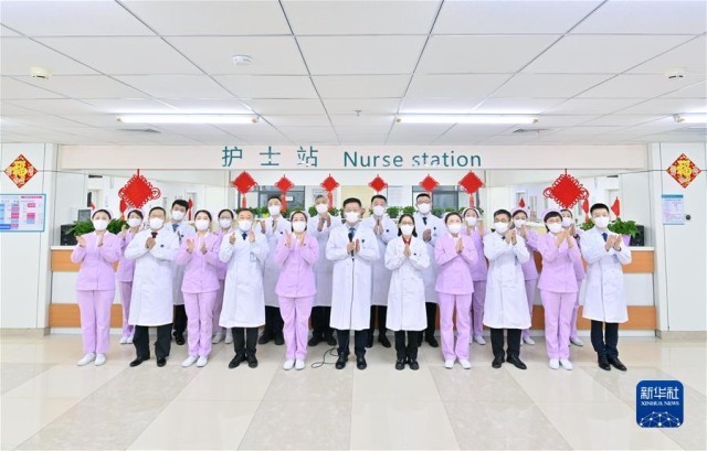 ���»�ȫýͷ����ͼ�Ļ�������1����ů������  �ܽ�����������ϰ��ƽ����Ǵ���ǰϦ��Ƶ���߿���ο�ʻ���ɲ�Ⱥ�ڻط�