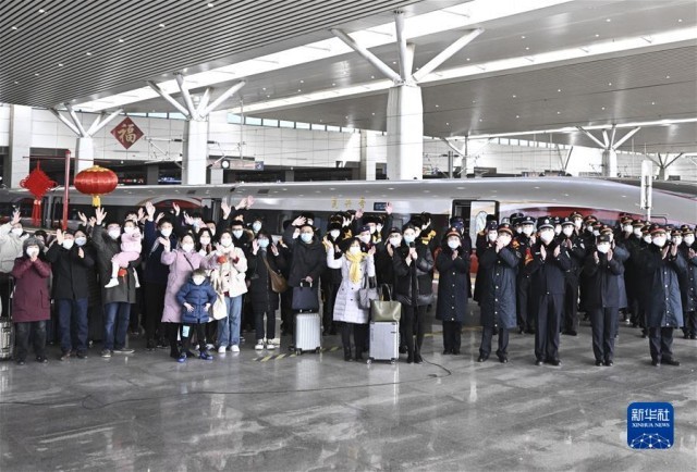 ���»�ȫýͷ����ͼ�Ļ�������5����ů������  �ܽ�����������ϰ��ƽ����Ǵ���ǰϦ��Ƶ���߿���ο�ʻ���ɲ�Ⱥ�ڻط�