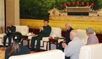 ϰ��ƽ��������е�ΰ��Զ��1_����.jpg