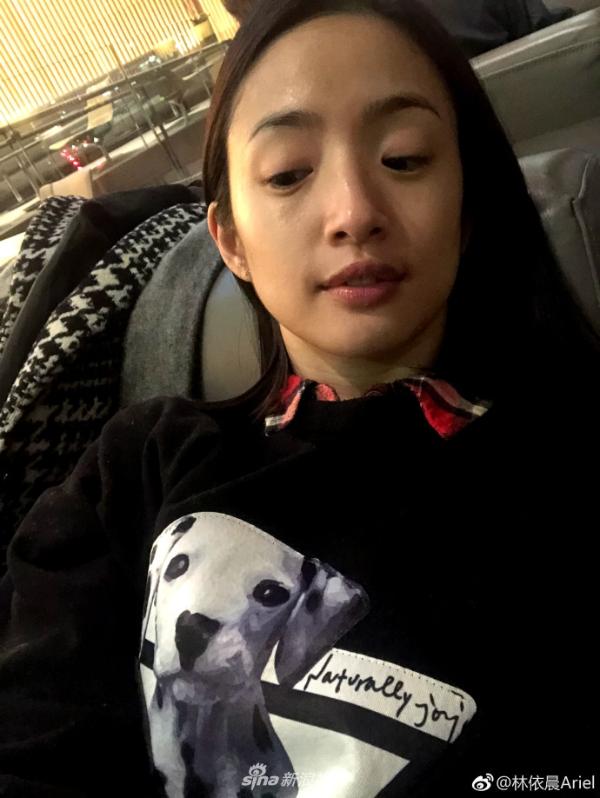 组图胖回来了林依晨晒机场素颜自拍搞怪似少女