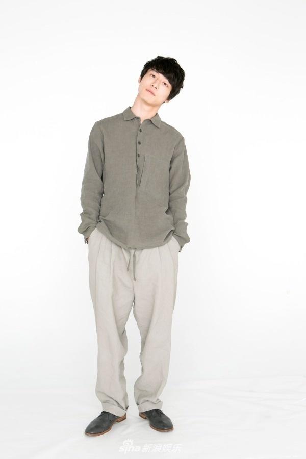 组图绫濑遥坂口健太郎拍合照身穿同色系有cp感