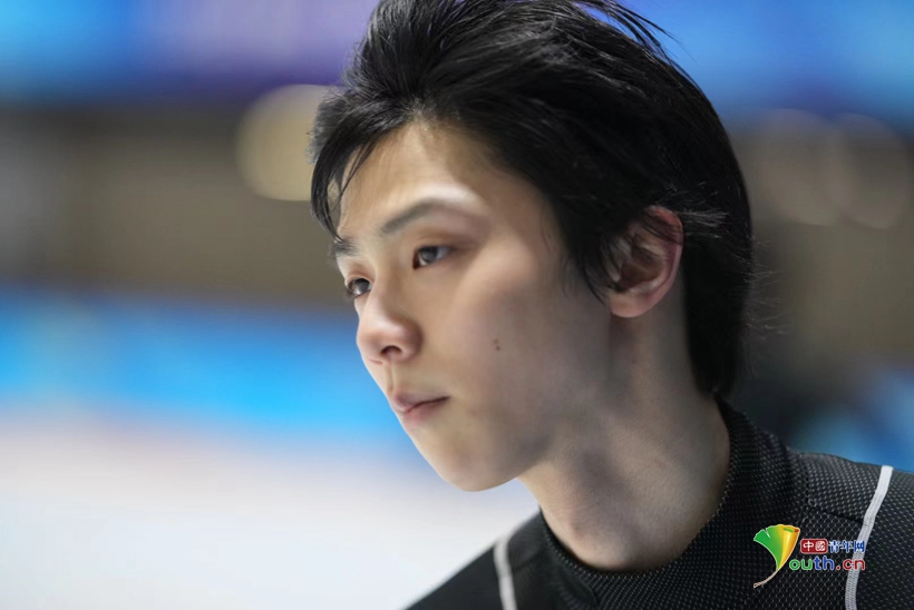 日本花滑选手羽生结弦亮相