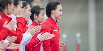 10��̨�ٰܳ���ϫ ȫ������᲻����.jpg