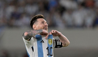 ����͢�ӽ����������� ÷������˽�˷ɻ��־�.jpg