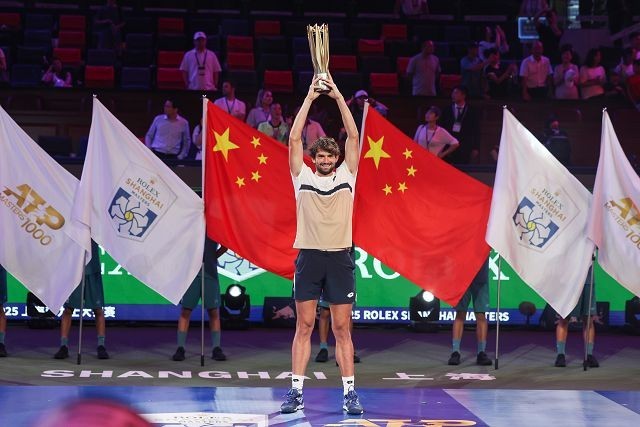 瓦舍罗夺冠 摄影/任玉明